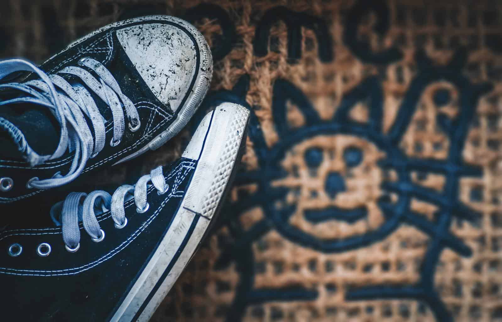 Wat te doen tegen stinkende schoenen